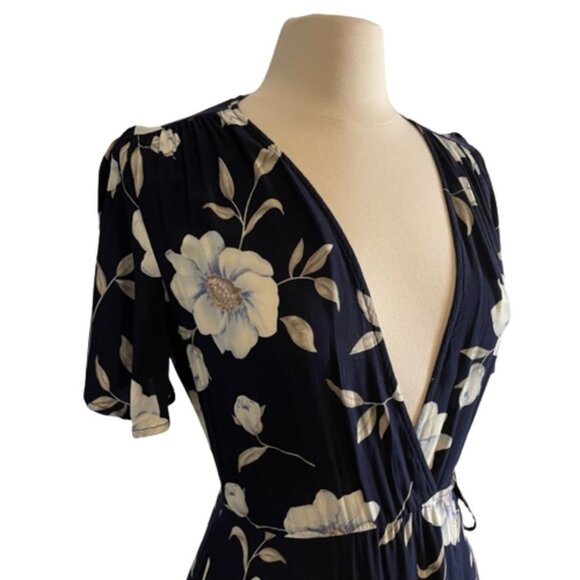 Lulus V- Neck Floral Wrap Maxi Dress Size Small - Picture 4 of 7
